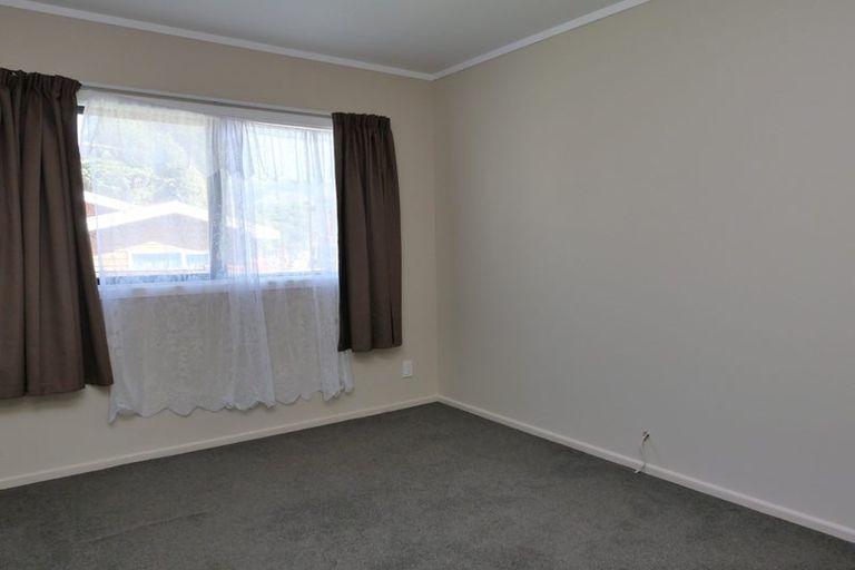Photo of property in 42 Champion Street, Ranui, Porirua, 5024