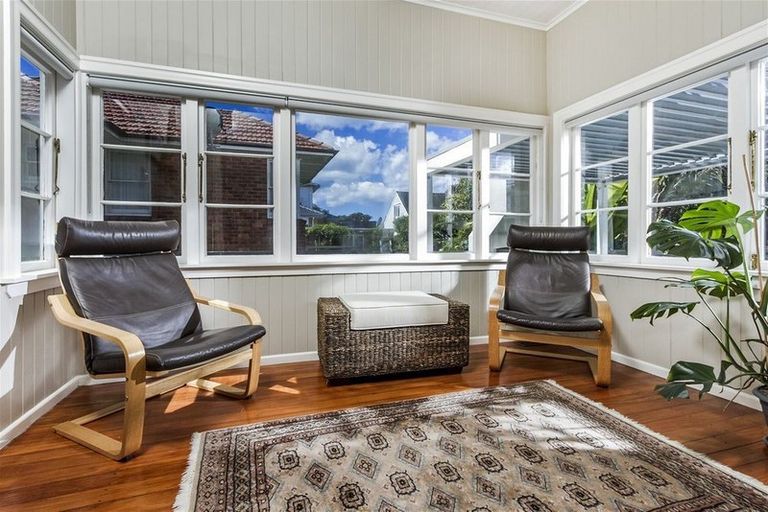 Photo of property in 209 Hurstmere Road, Takapuna, Auckland, 0622
