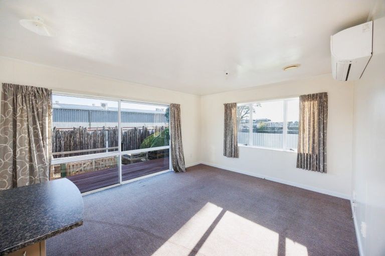 Photo of property in 6 Thames Street, Roslyn, Palmerston North, 4414