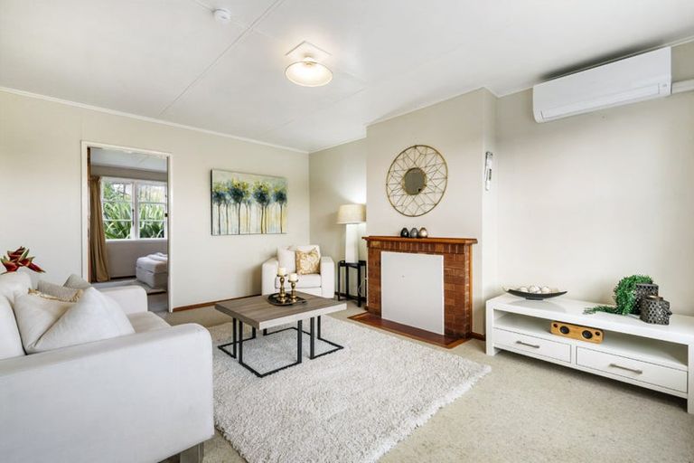 Photo of property in 6 Moa Street, Belmont, Auckland, 0622