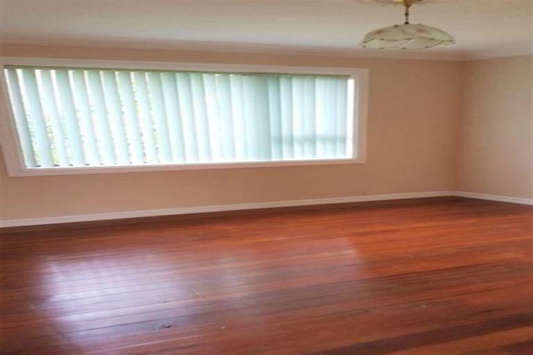 Photo of property in 34 Warren Crescent, Hillmorton, Christchurch, 8025