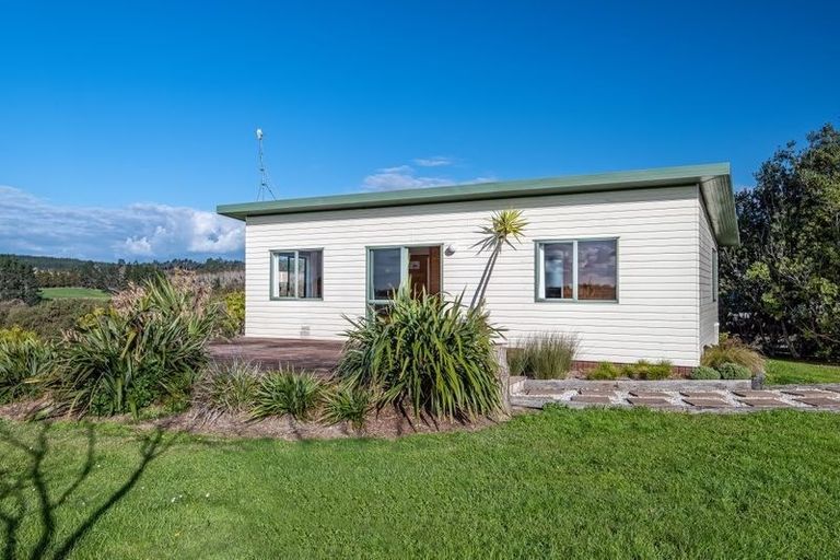 Photo of property in 273 Forestry Road, Waitoki, Kaukapakapa, 0871