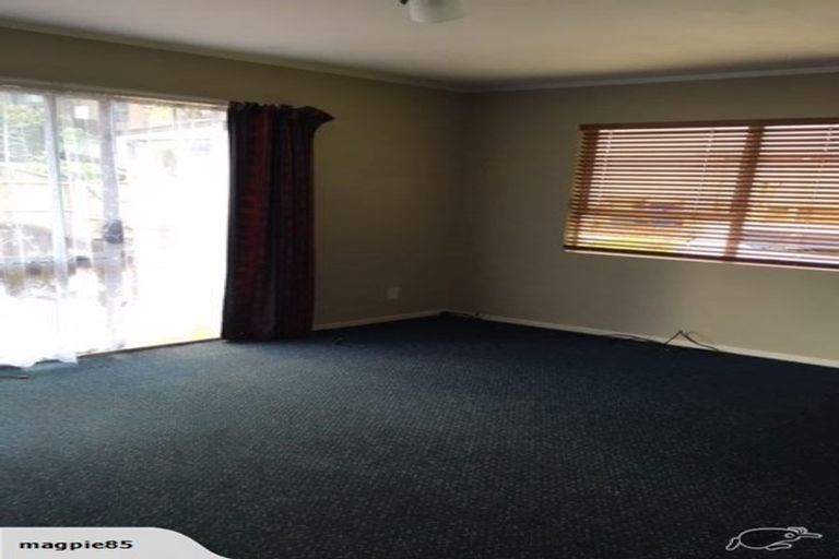 Photo of property in 10 Dakota Avenue, Beach Haven, Auckland, 0626