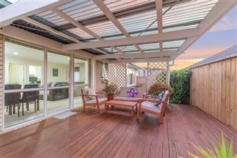 Photo of property in 21 Skelligs Drive, Flat Bush, Auckland, 2019