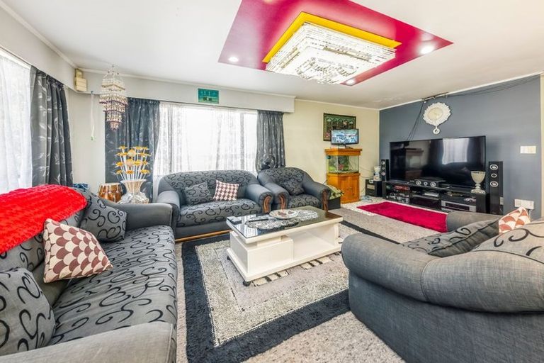 Photo of property in 6 Montego Place, Weymouth, Auckland, 2103