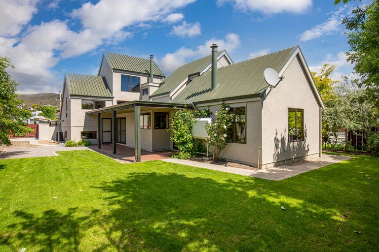 Photo of property in 130 Tarbert Street, Alexandra, 9320