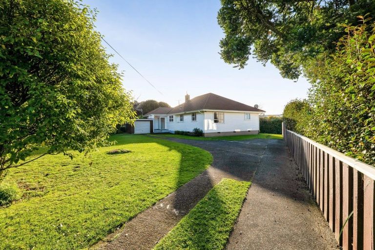 Photo of property in 16 Glen Almond Street, New Plymouth, 4310