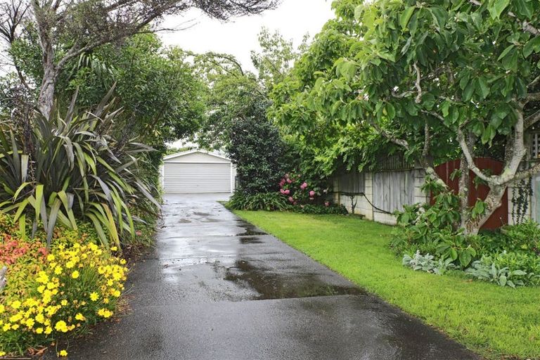 Photo of property in 10 Nimon Street, Havelock North, 4130