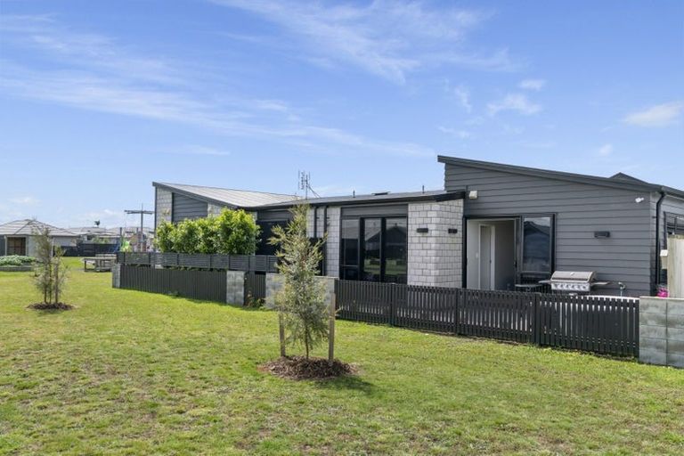 Photo of property in 3 Rose Lane, Papamoa, 3118