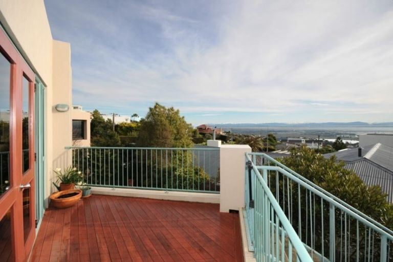 Photo of property in 229b Mount Pleasant Road, Mount Pleasant, Christchurch, 8081