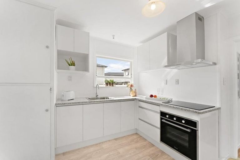 Photo of property in 2/6a Claymore Street, Manurewa, Auckland, 2102