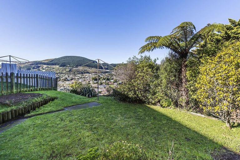 Photo of property in 69 Fyvie Avenue, Tawa, Wellington, 5028