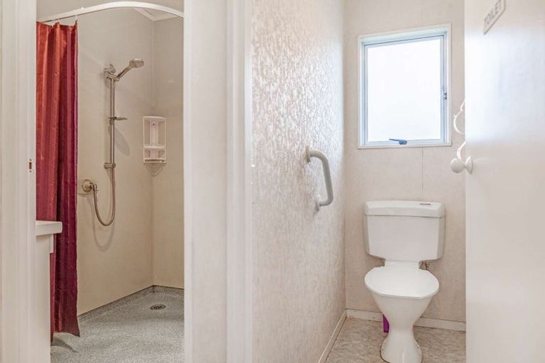 Photo of property in 2a Ranui Street, Ngatea, 3503