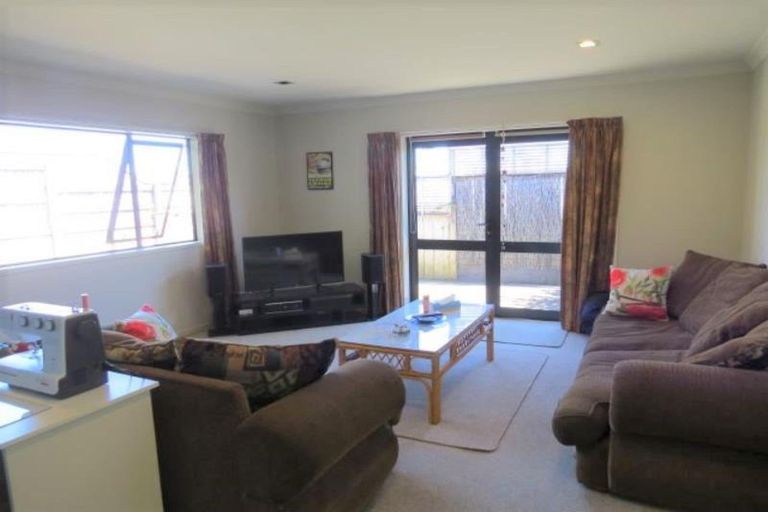 Photo of property in 66 Oranga Street, Westown, New Plymouth, 4310