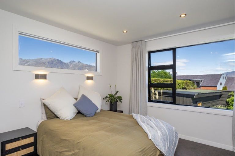 Photo of property in 15 Bracken Street, Arrowtown, 9302