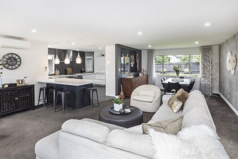 Photo of property in 20 Hussey Road, Harewood, Christchurch, 8051