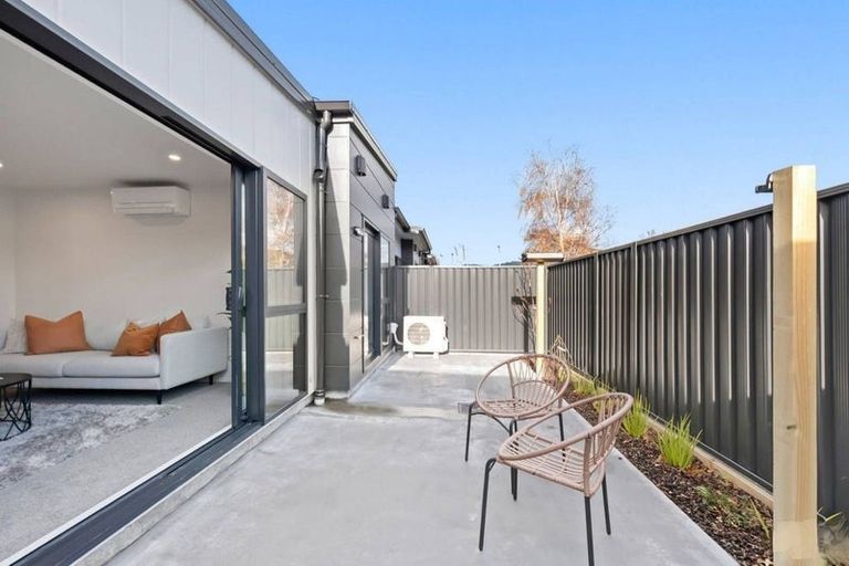 Photo of property in 22b Palmer Crescent, Silverstream, Upper Hutt, 5019