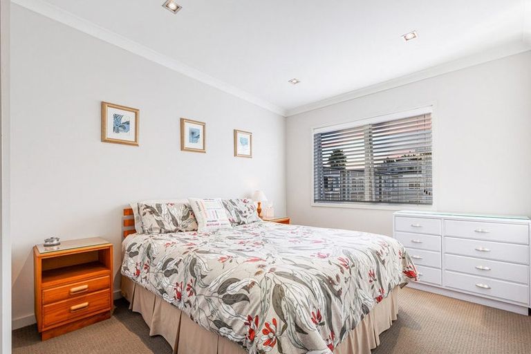 Photo of property in 36 Parkside Drive, Orewa, 0931