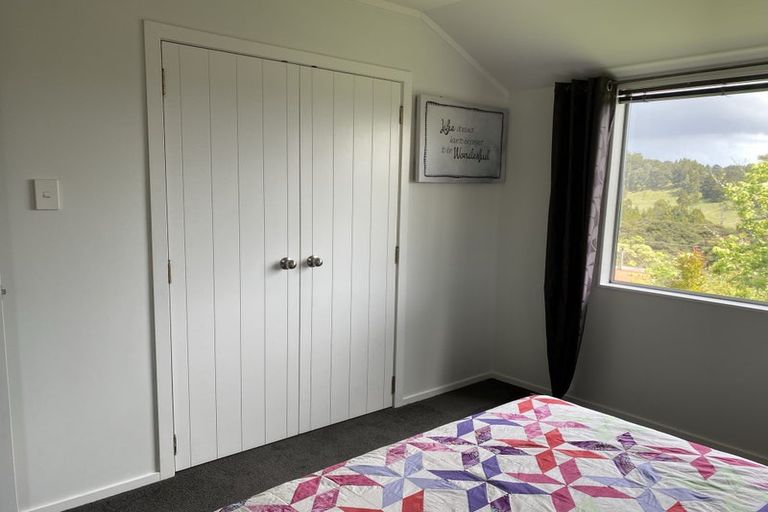 Photo of property in 8 Phillip Avenue, Glen Eden, Auckland, 0602