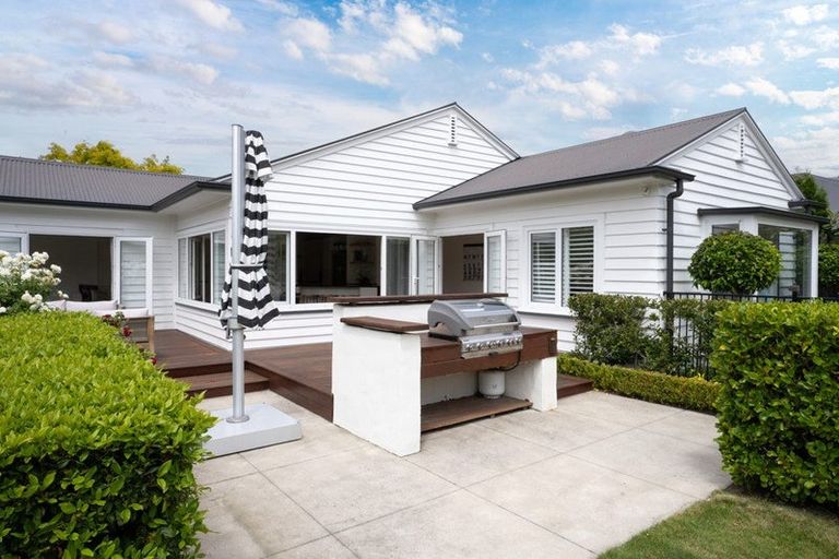 Photo of property in 33 Clifford Avenue, Merivale, Christchurch, 8014