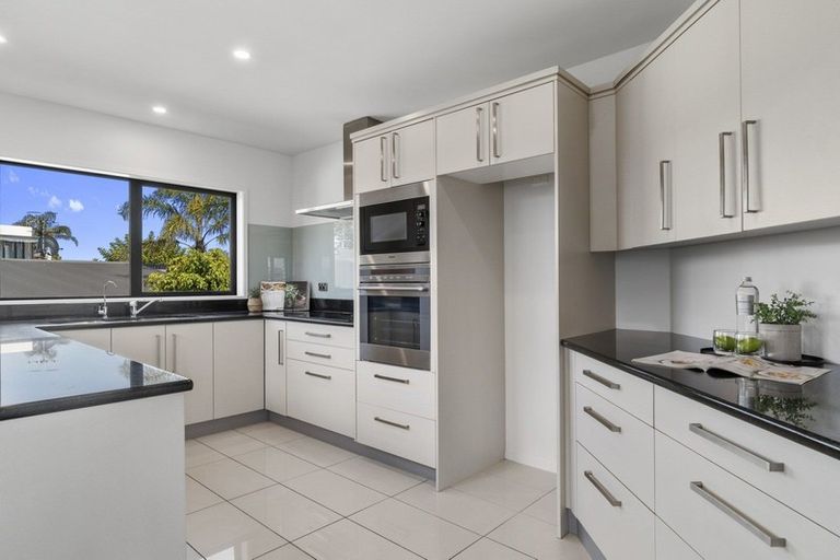Photo of property in 4 Hillcrest Road, Otumoetai, Tauranga, 3110
