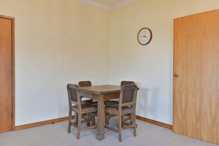 Photo of property in 39 Main Rd Clive, Clive, 4102