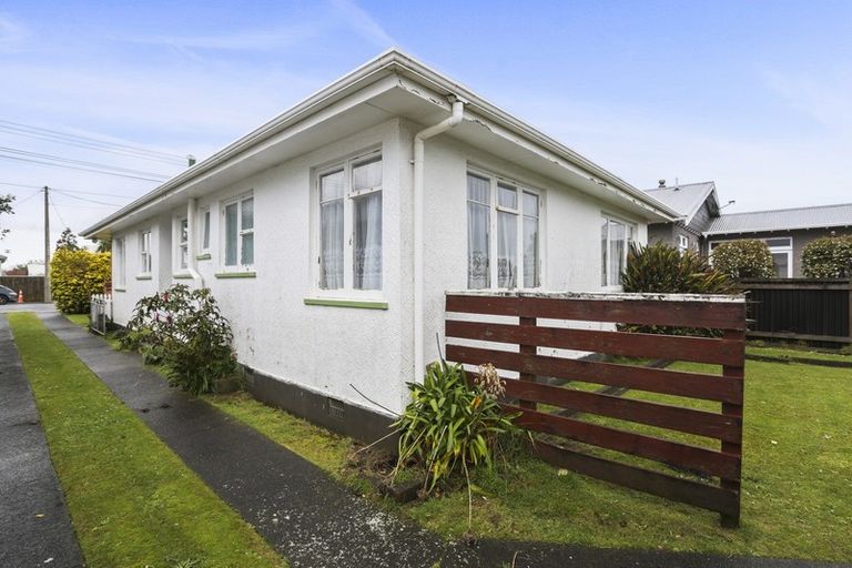 Photo of property in 28 Wallace Place, Westown, New Plymouth, 4310