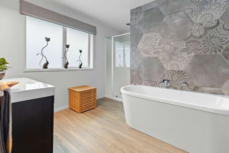 Photo of property in 99 Castlewold Drive, Bethlehem, Tauranga, 3110