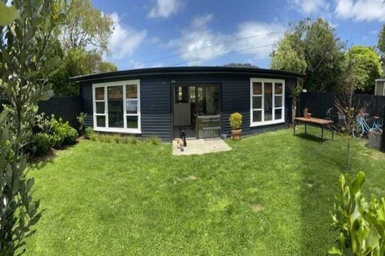 Photo of property in 47a Parkvale Road, Karori, Wellington, 6012