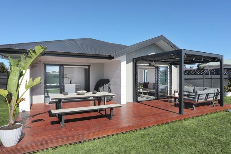 Photo of property in 7b Terrace Street, Marton, 4710