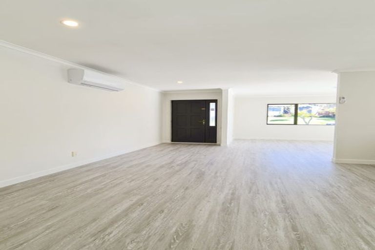 Photo of property in 30 Rathmar Drive, Manurewa, Auckland, 2105