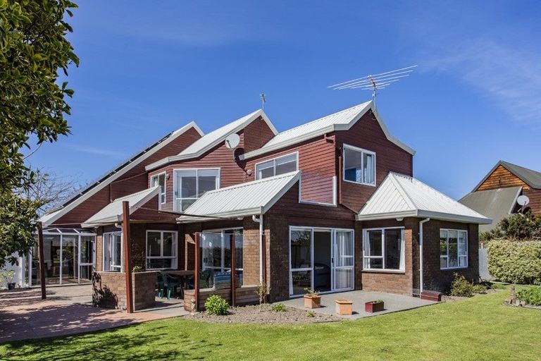 Photo of property in 35 Mansfield Drive, Kaiapoi, 7630