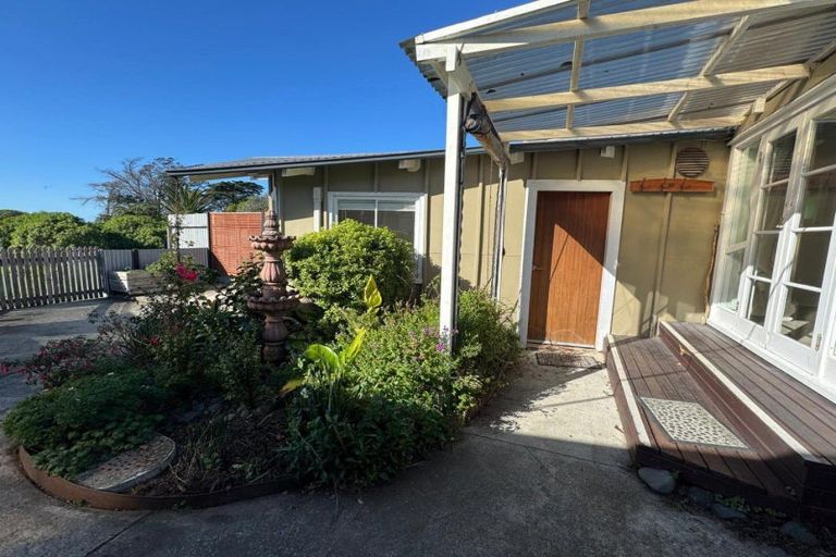 Photo of property in 16 Collison Terrace, Haumoana, 4102