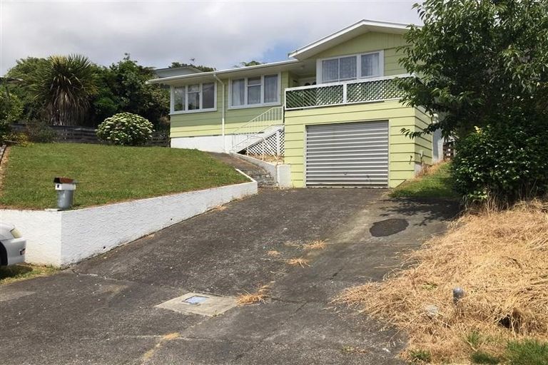 Photo of property in 7 Granby Place, Westown, New Plymouth, 4310