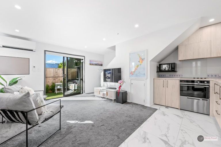 Photo of property in 2c Avon Street, Waterloo, Lower Hutt, 5011