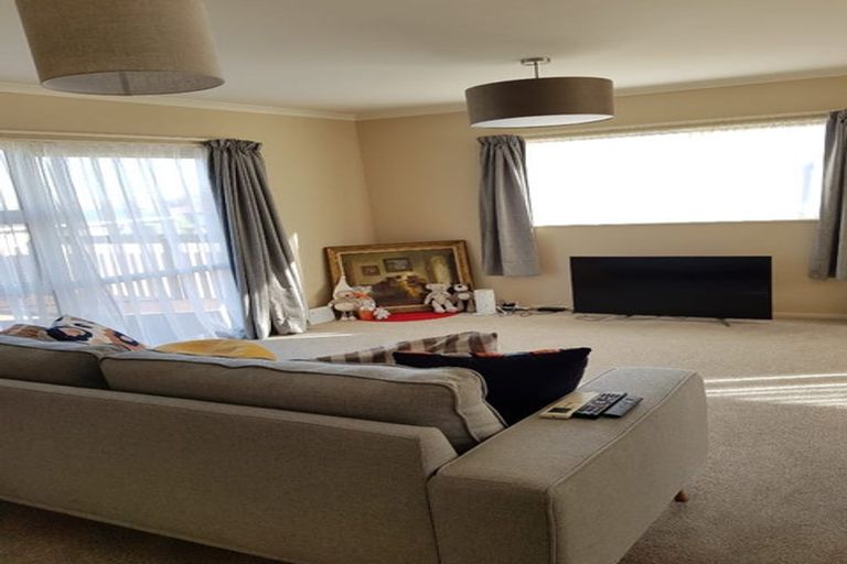 Photo of property in 25b Drake Street, Howick, Auckland, 2014