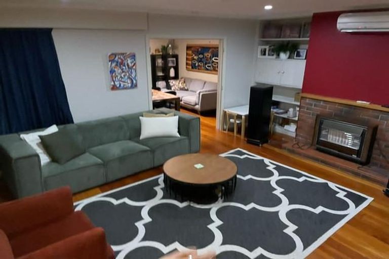 Photo of property in 24 Severn Street, Island Bay, Wellington, 6023