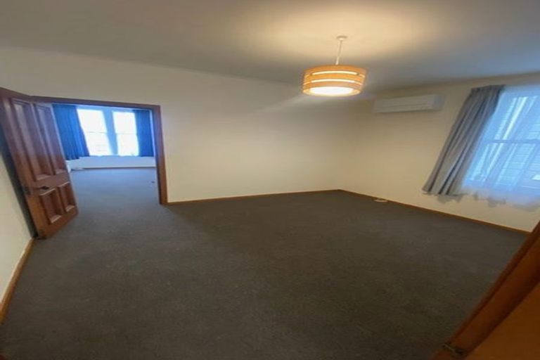 Photo of property in 1/27 Brougham Street, Mount Victoria, Wellington, 6011