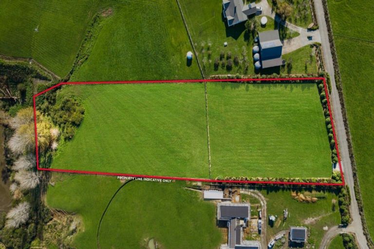 Photo of property in 3 Ada Lane, Riverhead, 0793