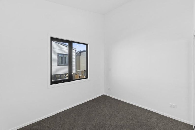 Photo of property in 11 Te Puketoka Lane, Mangere, Auckland, 2022