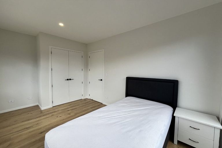 Photo of property in 41 Spencer Road, Oteha, Auckland, 0632