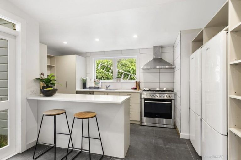 Photo of property in 58 Salamanca Road, Kelburn, Wellington, 6012