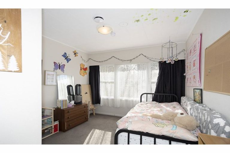 Photo of property in 26 Black Road, Otatara, Invercargill, 9879