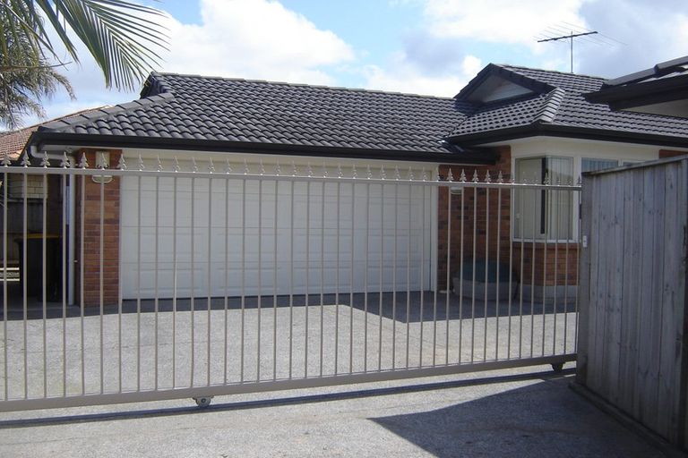 Photo of property in 37 Kelvin Hart Drive, East Tamaki, Auckland, 2013