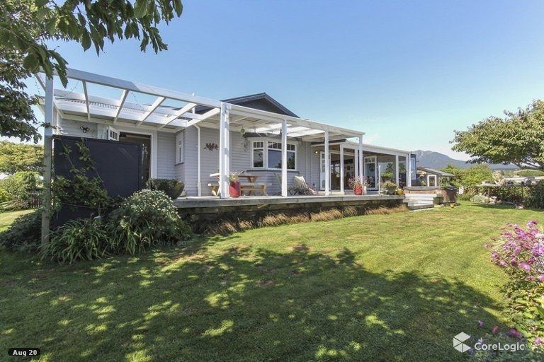 Photo of property in 1444 Carrington Road, Hurworth, New Plymouth, 4371