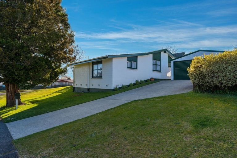 Photo of property in 18 George Place, Tokoroa, 3420