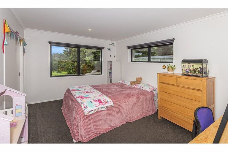 Photo of property in 4 Watercourse Way, Tikipunga, Whangarei, 0112