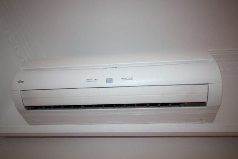 Photo of property in 4 Belgrave Place, Awapuni, Palmerston North, 4412