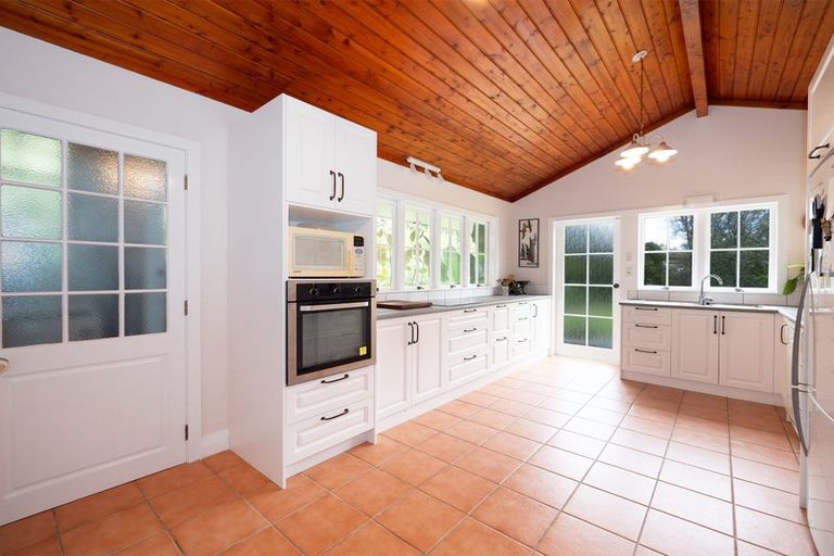 Photo of property in 15 Karaka Drive, Kerikeri, 0230