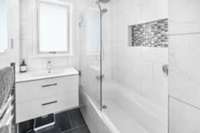 Photo of property in 49 Cecil Street, St Andrews, Hamilton, 3200